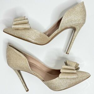 Betsey Johnson Gold Glitter Bow Pumps